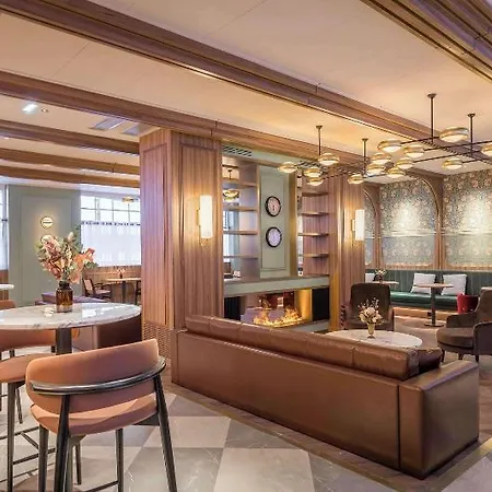 فندق Estacion Royal Hideaway 5*