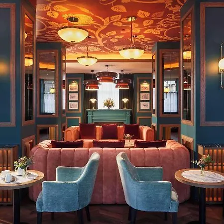 Hotell Estacion Royal Hideaway