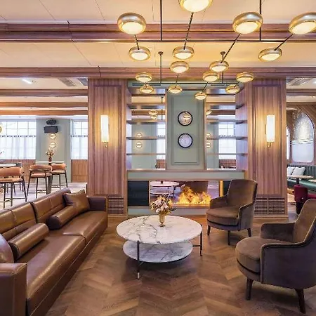 Estacion Royal Hideaway