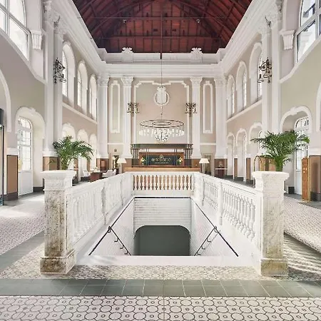 Hotell Estacion Royal Hideaway