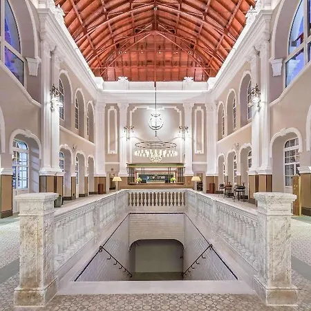 Estacion Royal Hideaway فندق كانفرانك