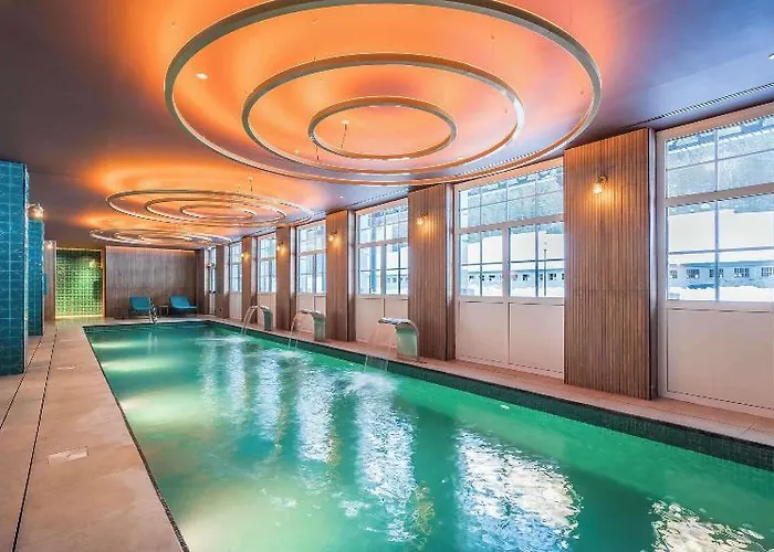 Estacion Royal Hideaway 칸프랑크