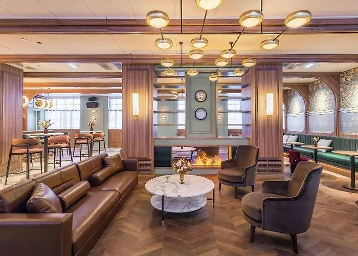 Estacion Royal Hideaway