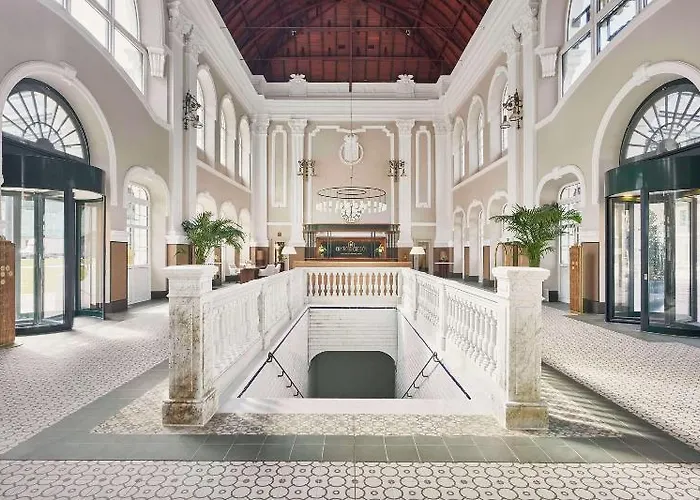 Hotell Estacion Royal Hideaway