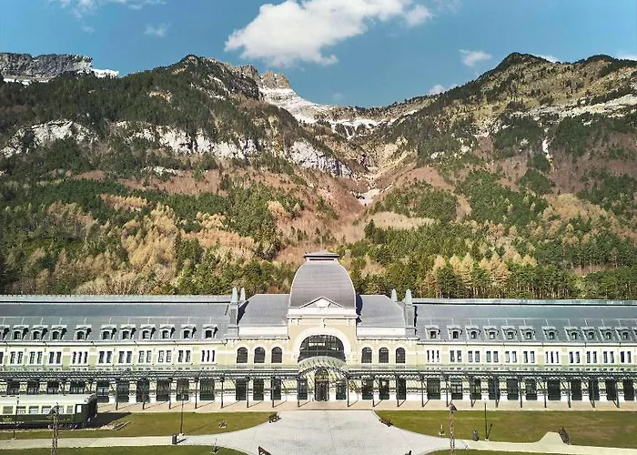 Hotell Estacion Royal Hideaway